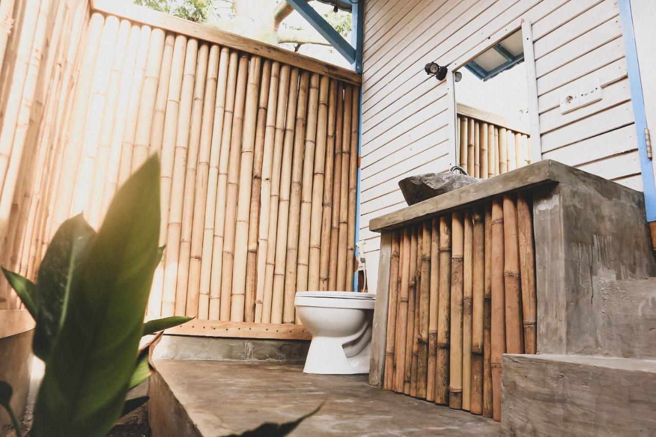 Casa Kapuas Acomodação com café da manhã Gili Trawangan Exterior foto